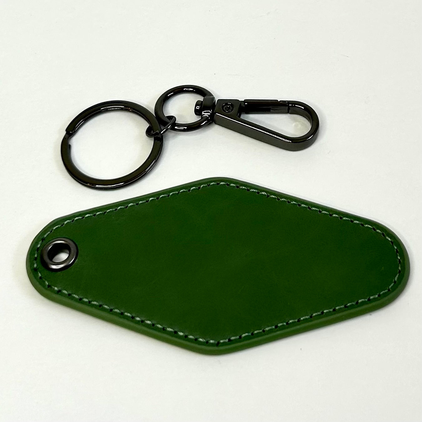Keychain – Premium Vegan Leather Retro Motel Style - Custom Engraved*